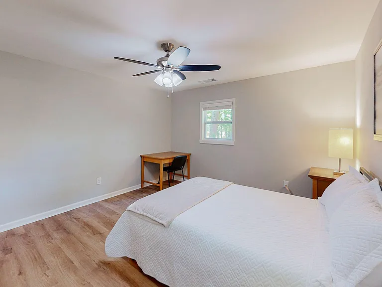 Pine Hill Dr — Photo 2