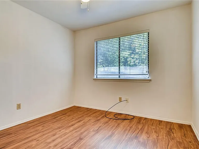 12007 Rosethorn Dr — Photo 19