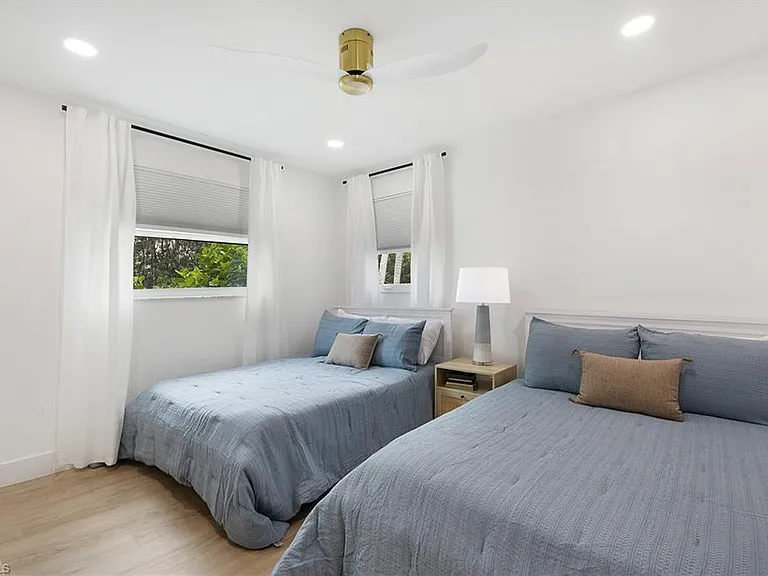 Sandpiper St — Photo 10