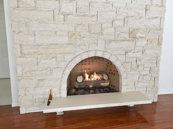 Gas Fireplace 