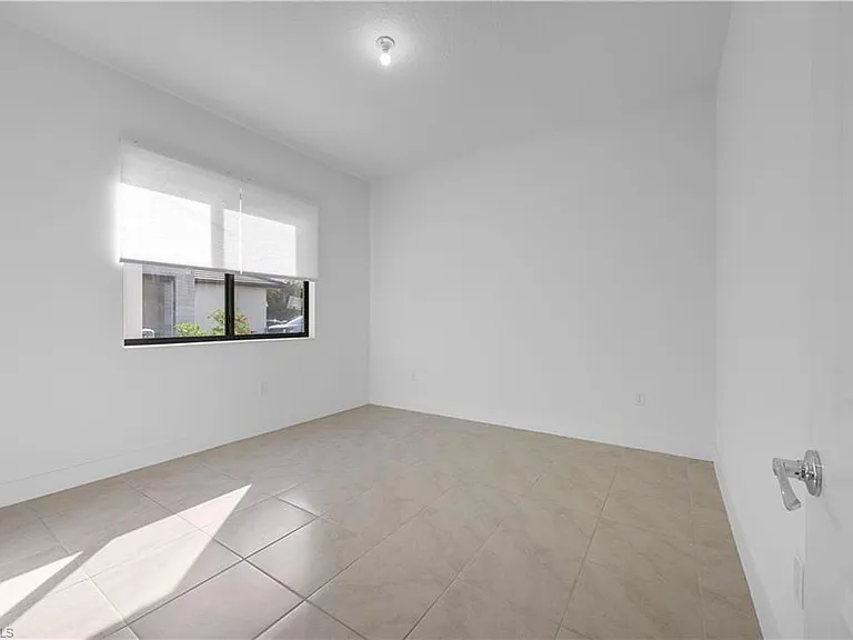 5032 Frattina St — Photo 11