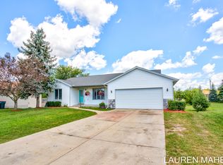 1433 Spencer Ave, Hudsonville, MI 49426