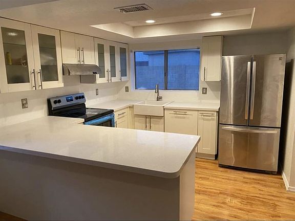 5th image of 8538 W Diana Ave