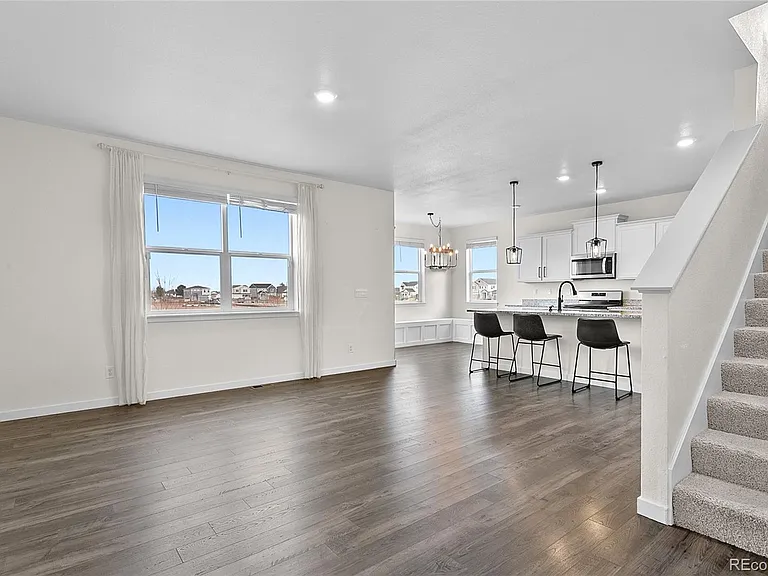 140 Race St — Photo 3