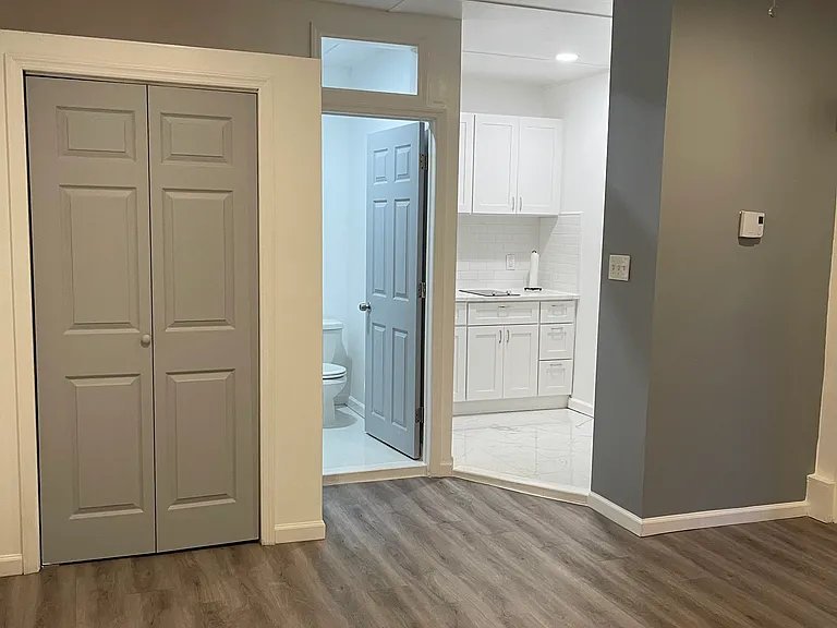 9 Cedar Ln — Photo 4