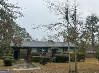 572 Rentz St, Swainsboro, GA 30401