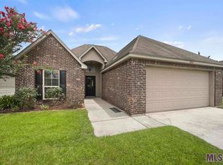 11565 Mary Lee Dr, Denham Springs, LA 70726