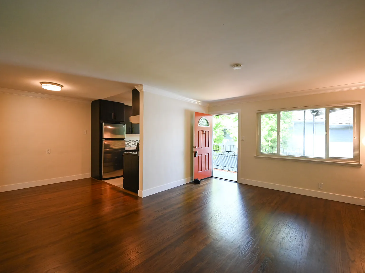 1 bed, 650 sqft, $2,950 — Photo 2