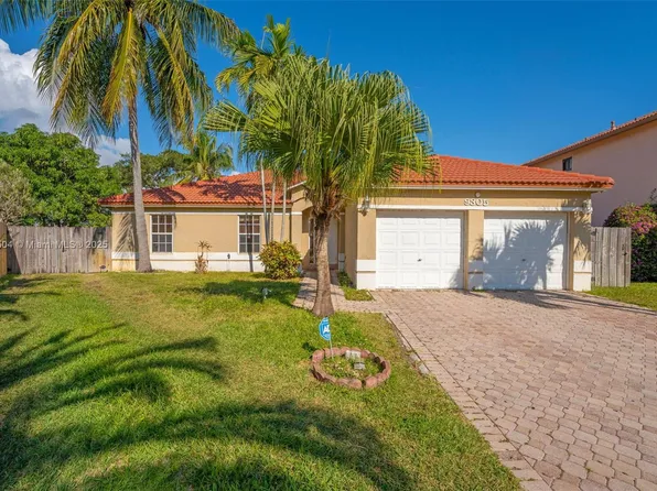 9305 SW 212th Ter, Cutler Bay, FL 33189