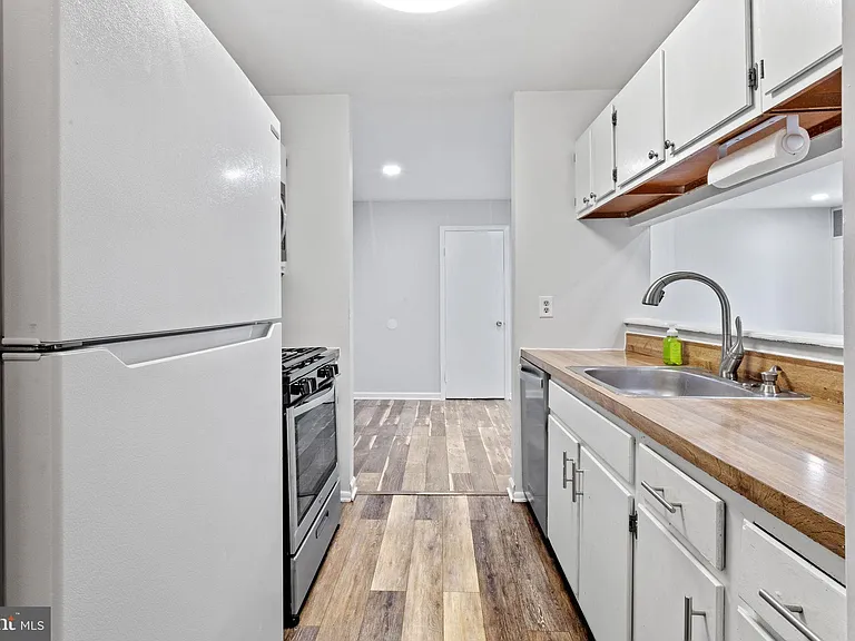1505 Woodhollow Dr — Photo 7