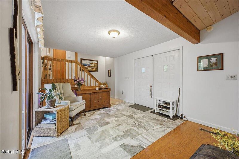 3rd image of 54 Carriage Hill Road