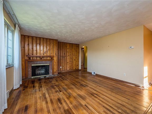 5th image of 527 Patterson Rd
