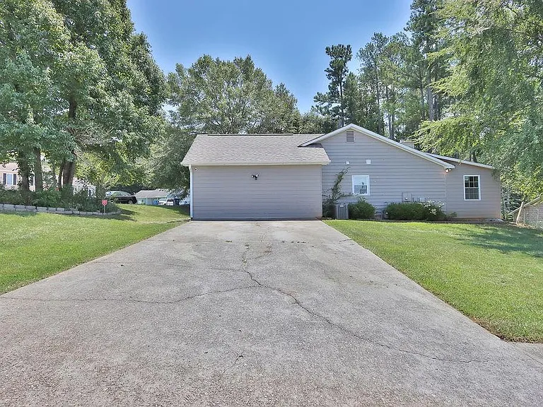 2348 Planters Cove Dr — Photo 9