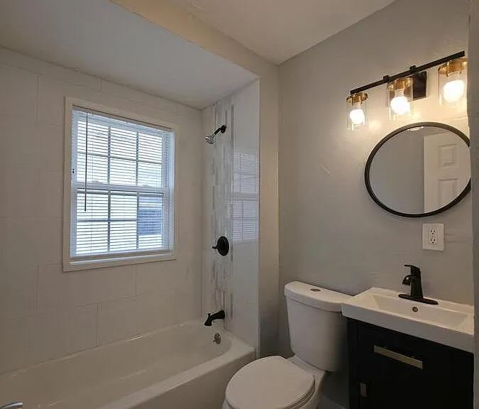 4243 Agnes Ave — Photo 6