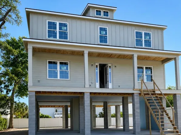 428 Vista Dr., Murrells Inlet, SC 29576