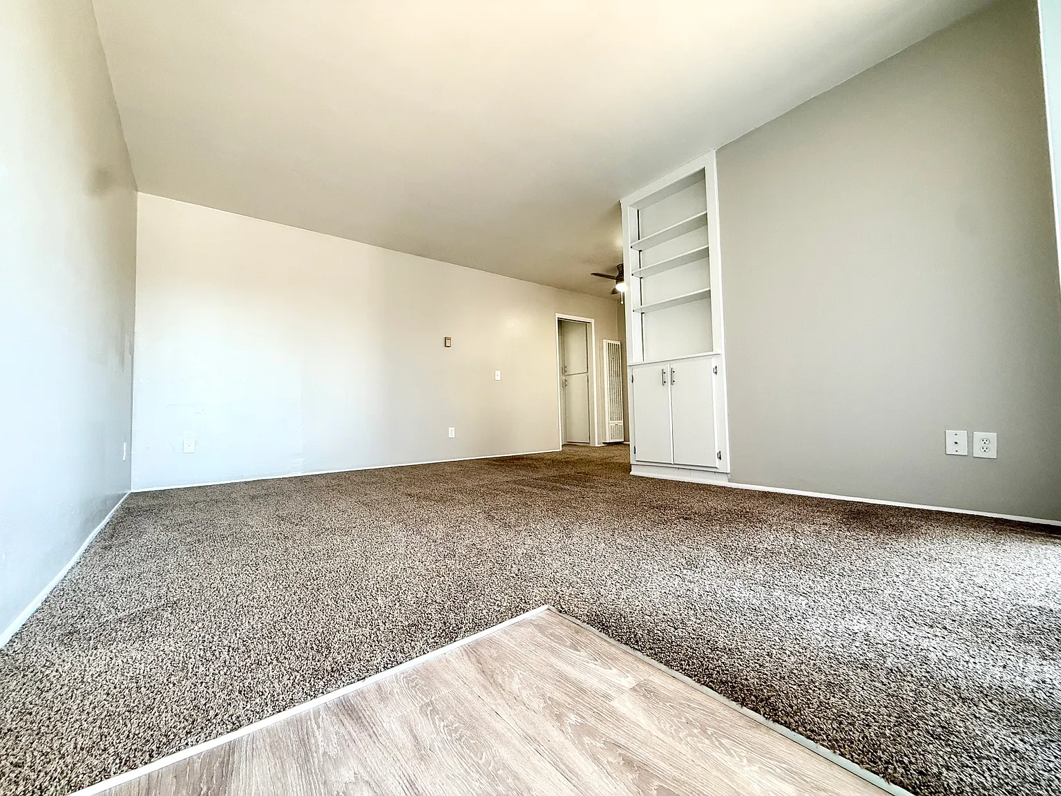 1 bed, 550 sqft, $1,695 — Photo 3