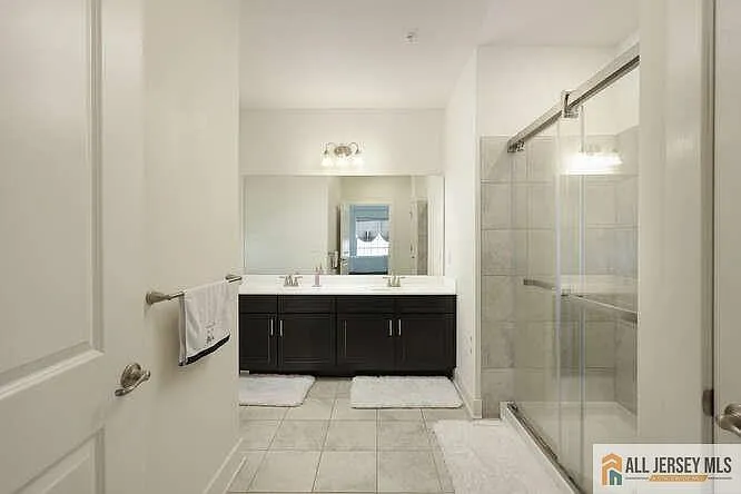 421 Tavern Rd — Photo 18