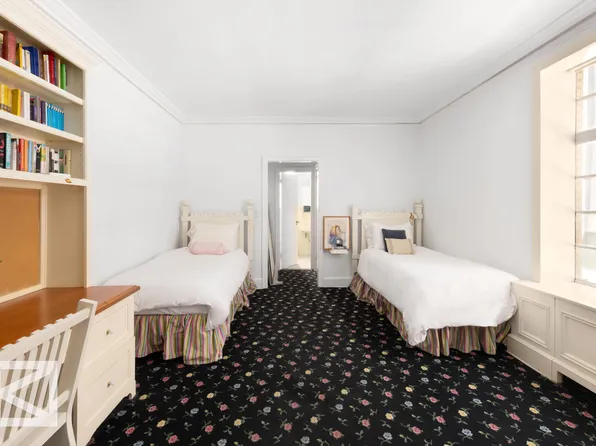 115 East 67th Street image 14 of 17