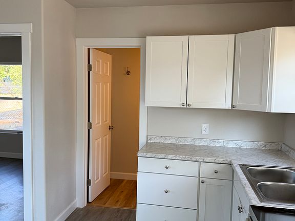2nd image of 2319 Orchard Ave #A
