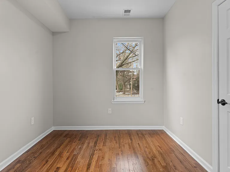 178 Union Ave — Photo 8