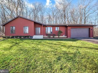 2028 N Rockhill Rd, Sellersville, PA 18960