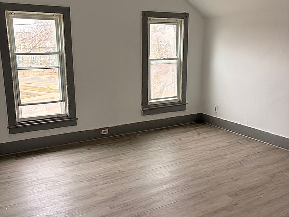 2nd image of 510 N 6th St #2