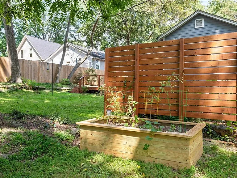 1010 Dill Ave SW — Photo 26