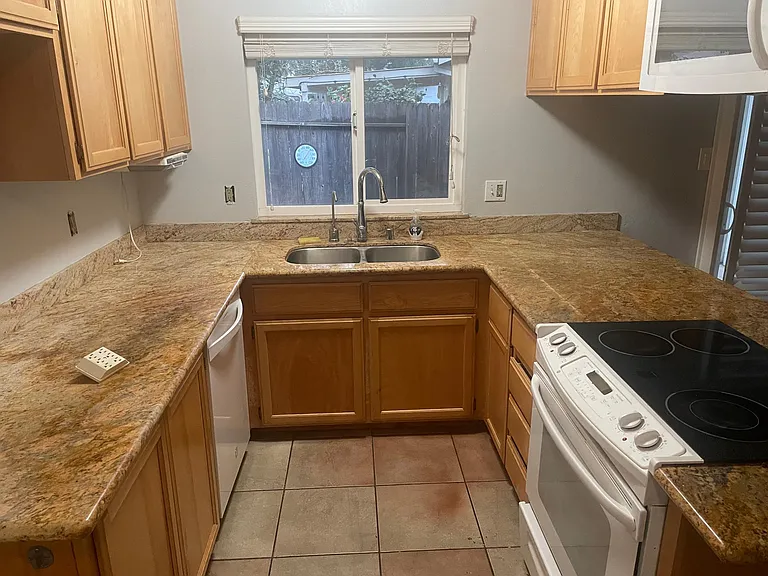 8716 Sturgeon Way — Photo 3