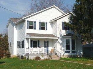 202 E Main St, Durand, IL 61024