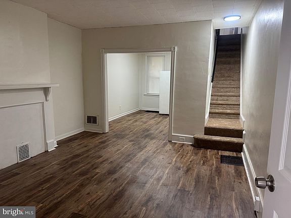 3rd image of 1 E 25th St