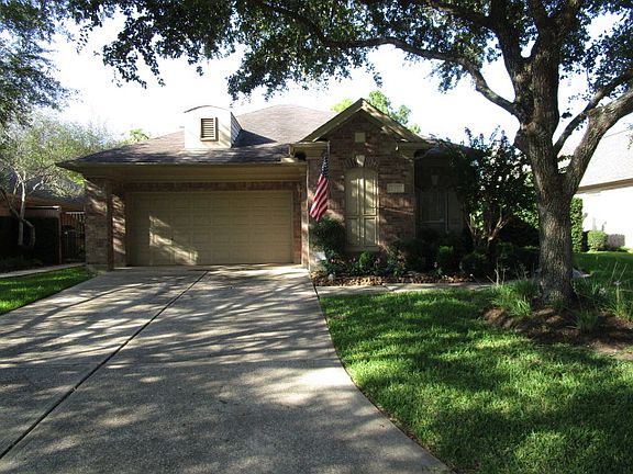 2nd image of 2432 Fairway Pointe Dr