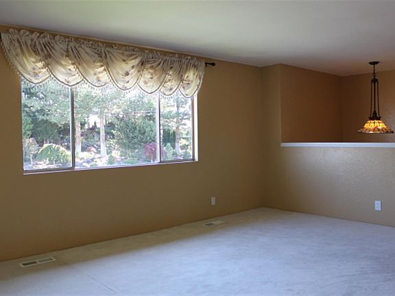 3rd image of 4157 King Dr