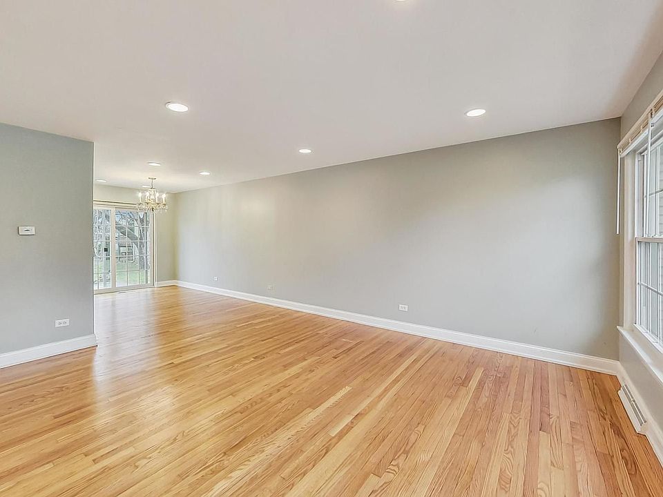 329 Oak Ave, Westmont, IL 60559 Zillow