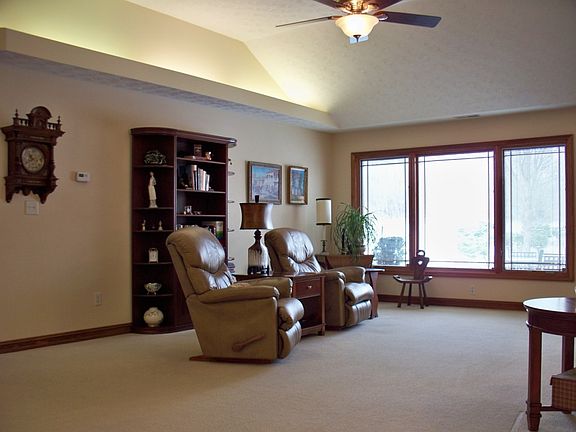 5th image of 4654 Elysian Way