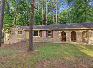 5657 Mountainbrooke Ct, Stone Mountain, GA 30087