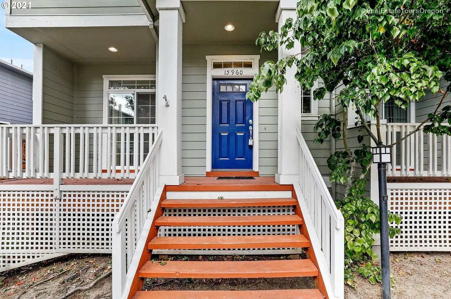 Stunning 3 Bedroom Merlo Station Townhouse in Beaverton — Photo 3