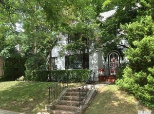 10423 192nd St, Saint Albans, NY 11412
