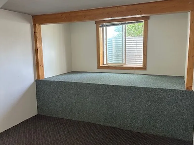 840 Rollins St — Photo 20