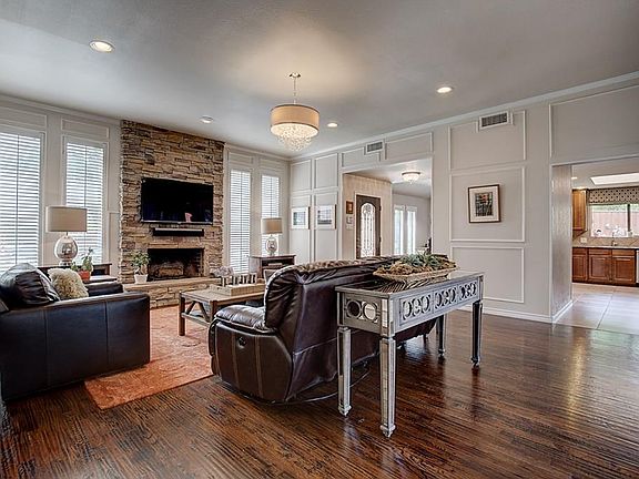 3rd image of 17603 Loveland Dr