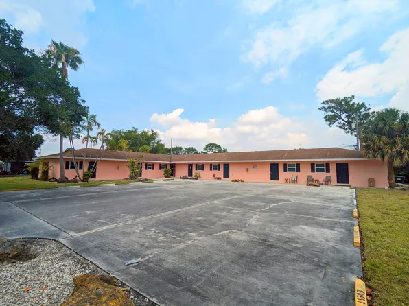 3031-3045 Springfield Ln, Lake Worth, FL