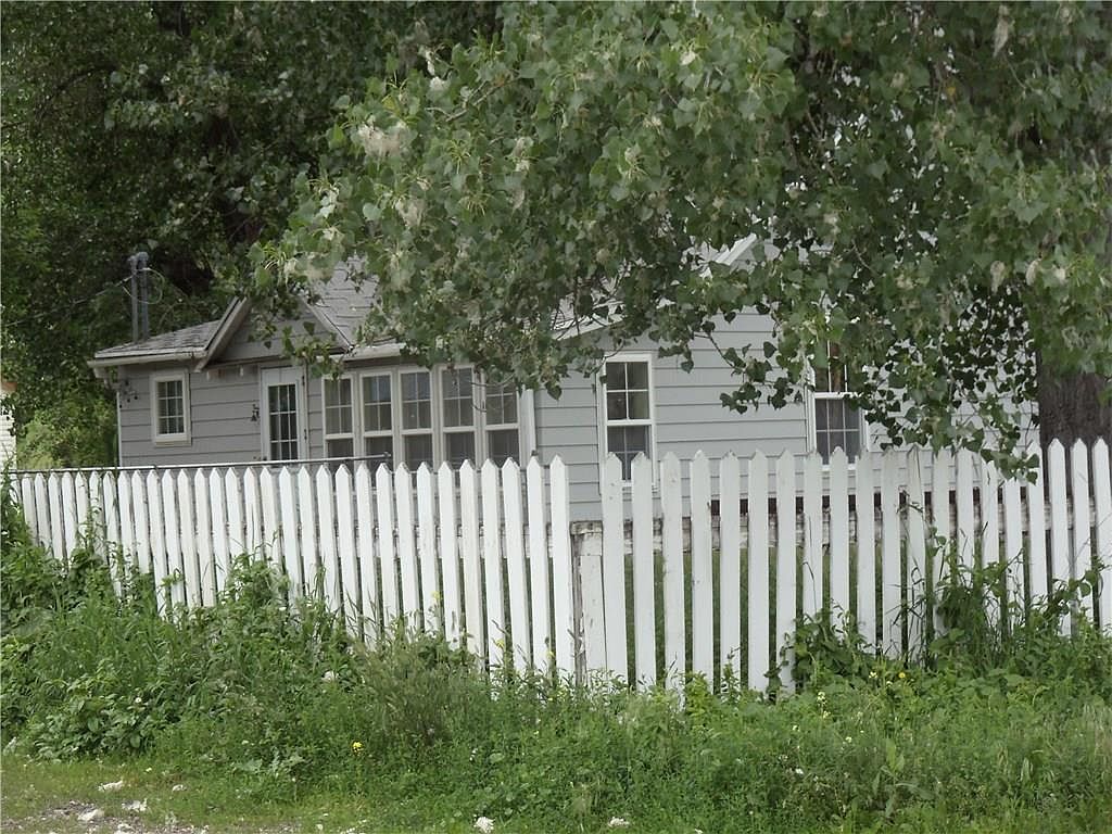 24 Montana St, Roundup, MT 59072 Zillow