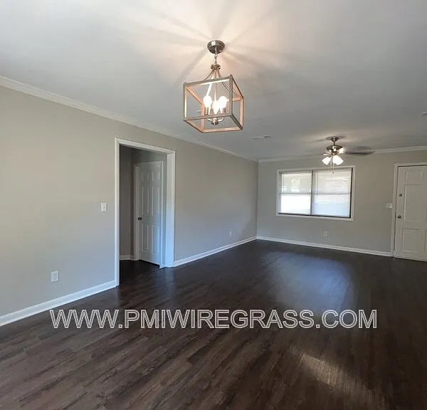 119 Sharon Ct — Photo 24