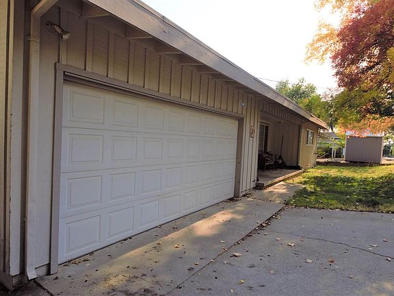 2nd image of 319 Alpine Ln