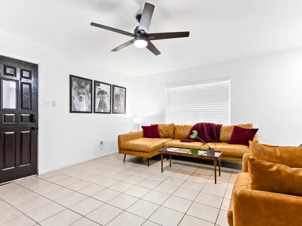 4150 Crow Rd APT 16, Beaumont, TX 77706