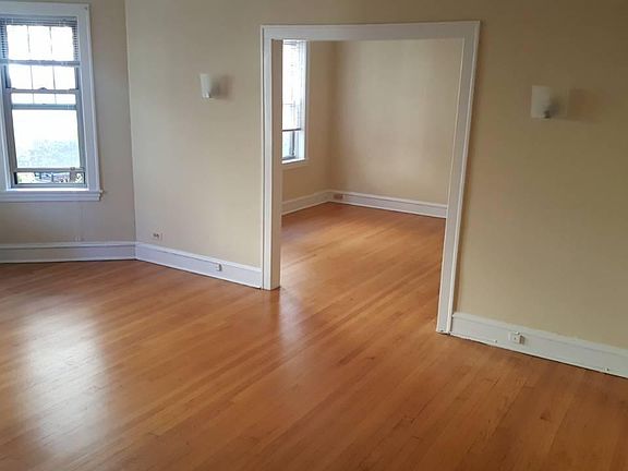 2nd image of 917 Hinman Ave Ste 1