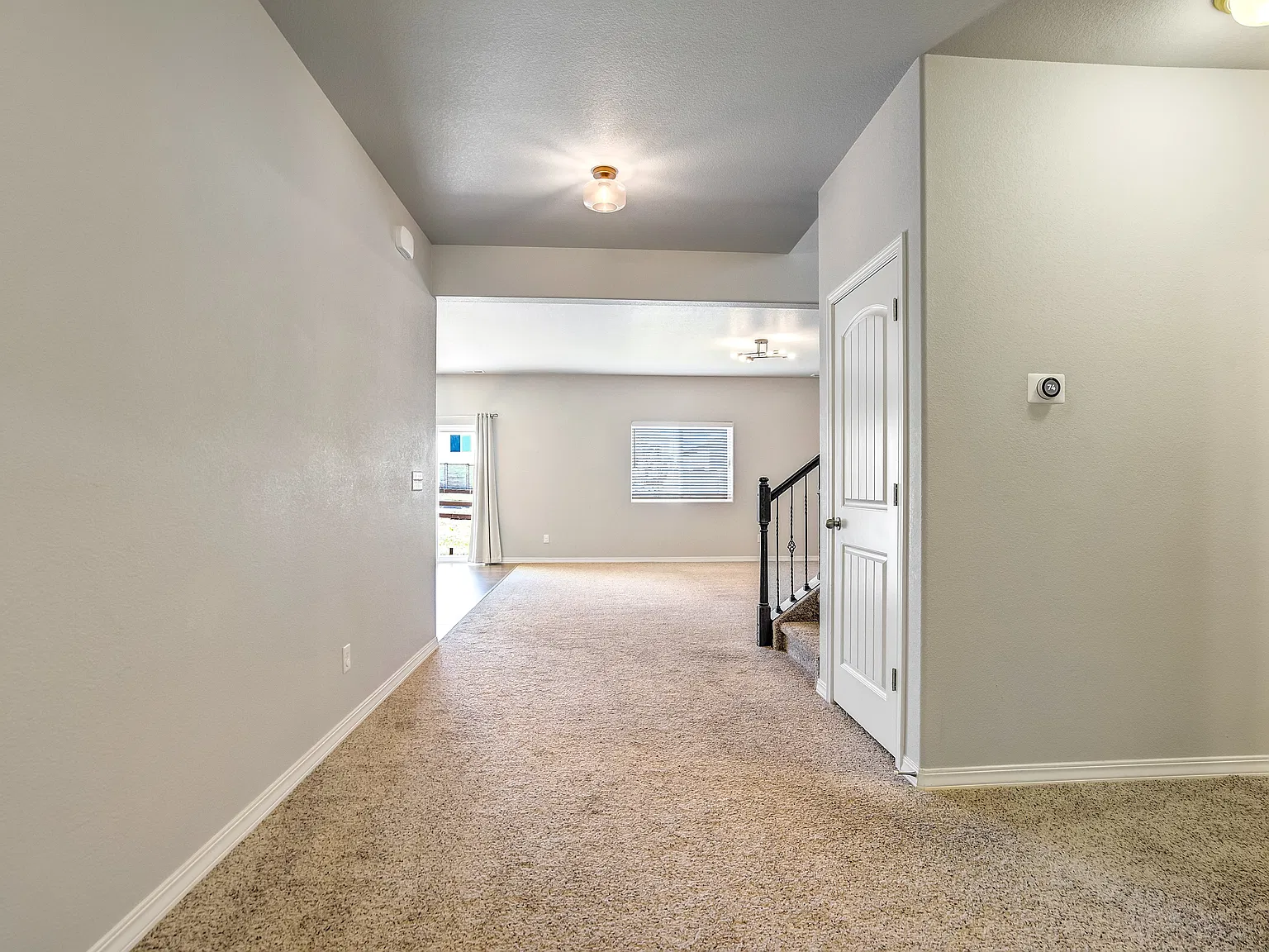 3 bed, 2707 sqft, $2,700 — Photo 4