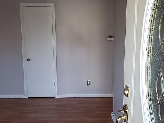 4th image of 406 Glendale Ave