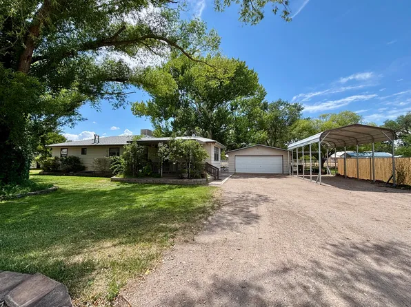 3030 Tamarack Cir, Bosque Farms, NM 87068