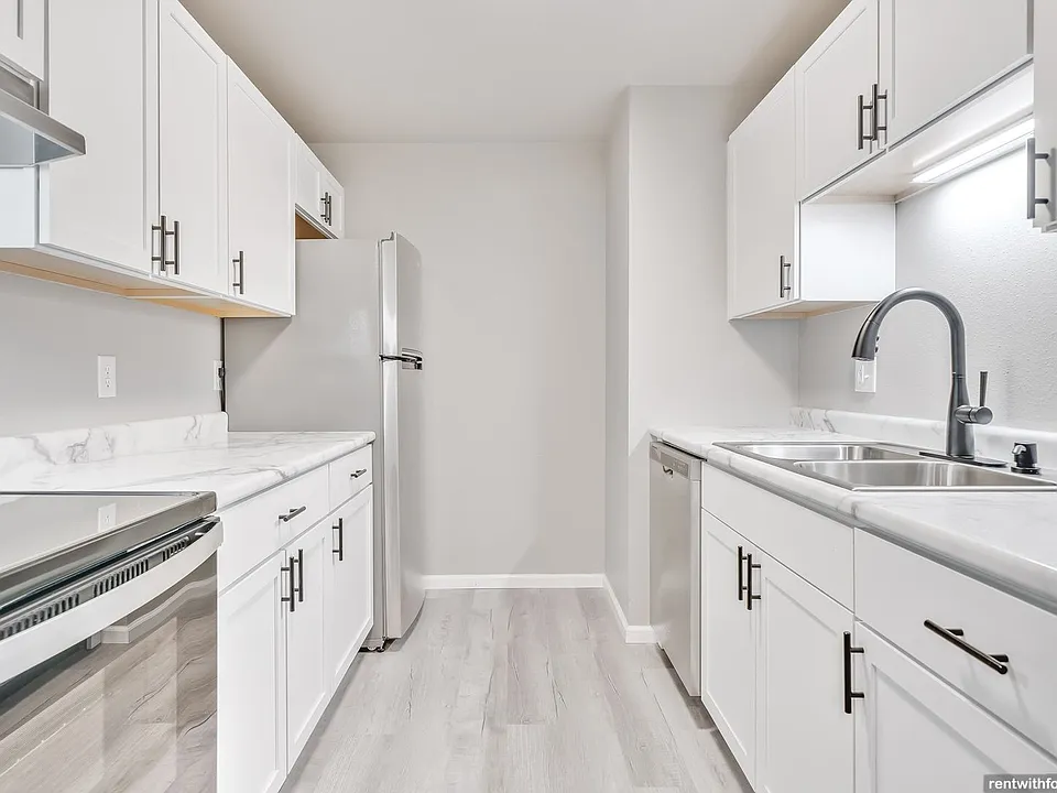 The Edge Community - 100 W. Walnut St.