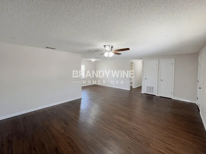 5937 Camaro Dr W — Photo 5